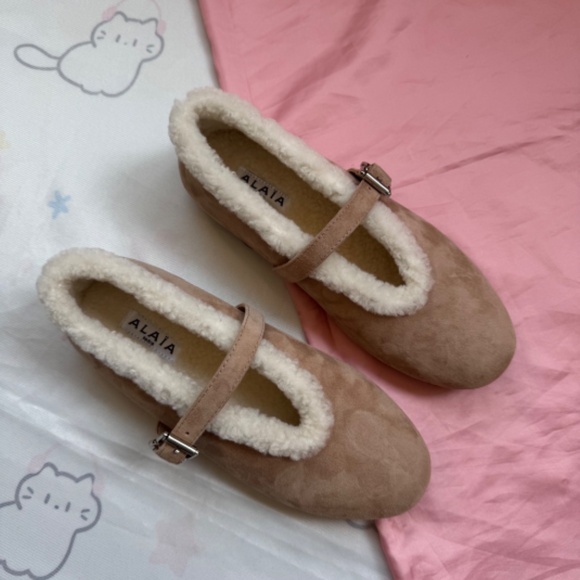 Alaia Shearling Ballet Flats - Picture 3 of 11